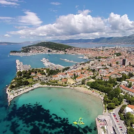 By The Sea - 14277 Split